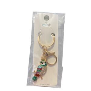MINT PARROT KEYCHAIN WITH RED AND BLUE GOLD PLATED